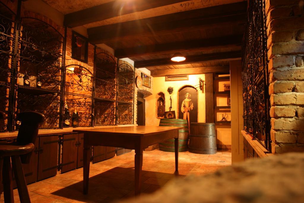 Villa Les With Hot Tub & Sauna Brežice Habitación foto