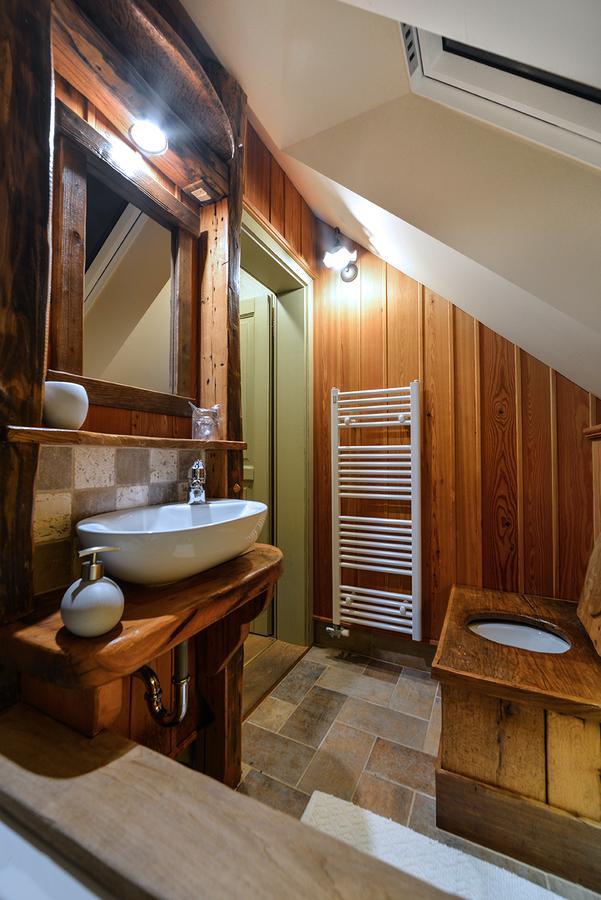 Villa Les With Hot Tub & Sauna Brežice Exterior foto
